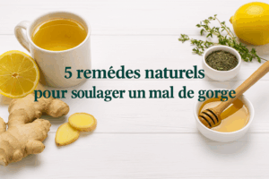 Infusion de gingembre, miel, citron et thym : remèdes naturels contre le mal de gorge sur fond clair.
